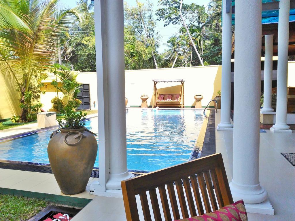 White Palace Gampaha Bagian luar foto